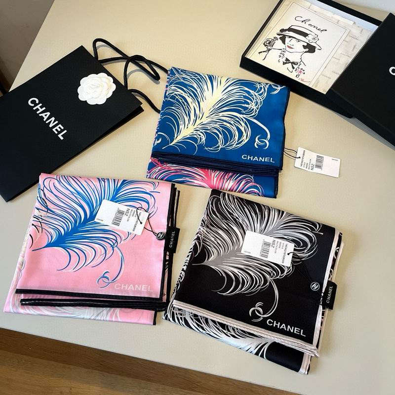 Chanel silk scarf hm24